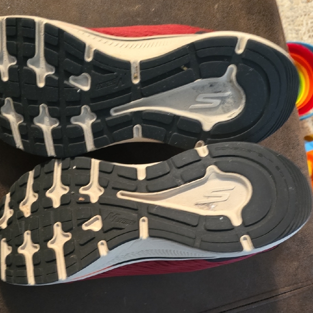 Skechers Red and Black Athletic Shoes - Picture 4 of 8
